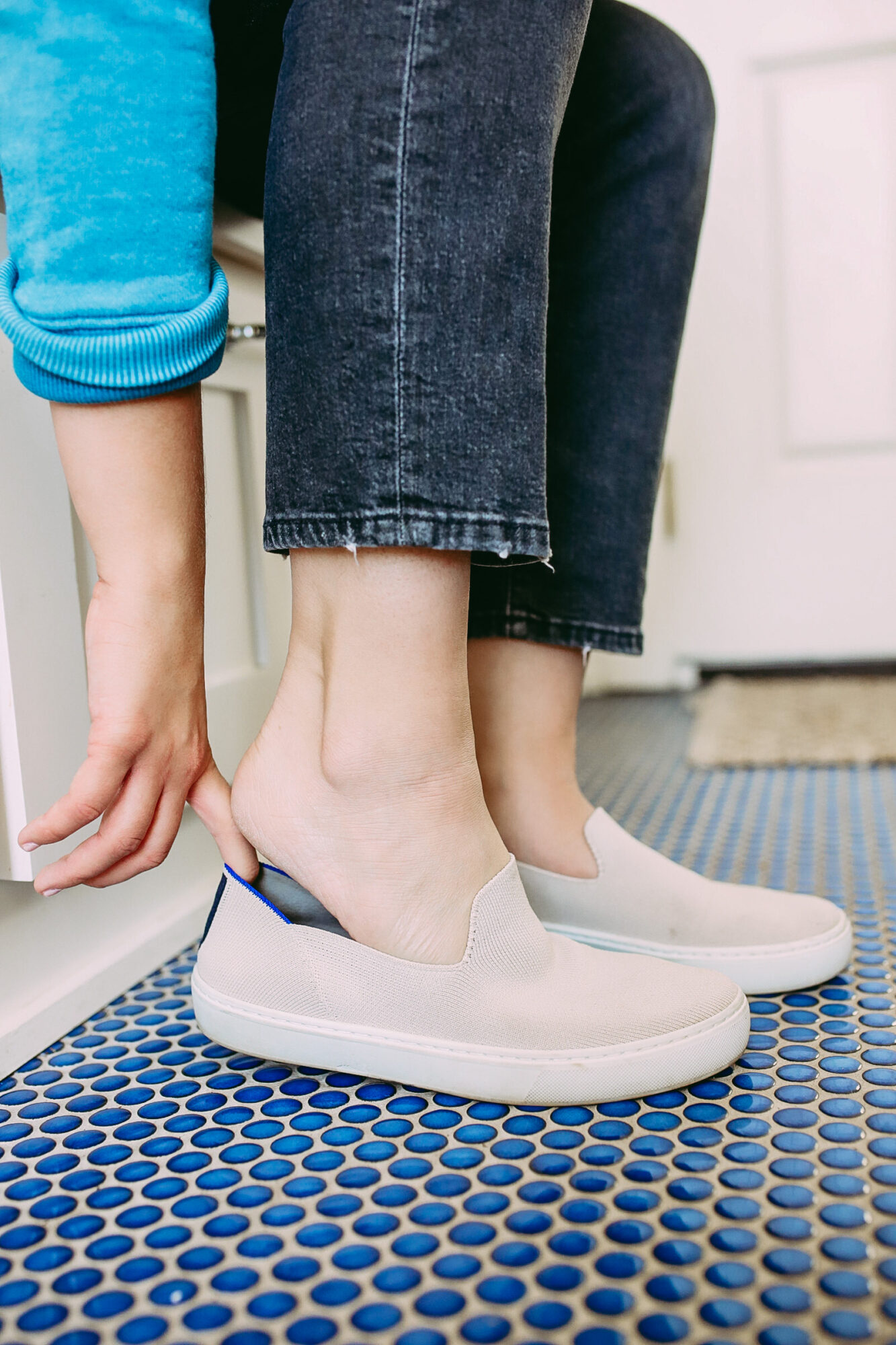 rothys coral sneaker