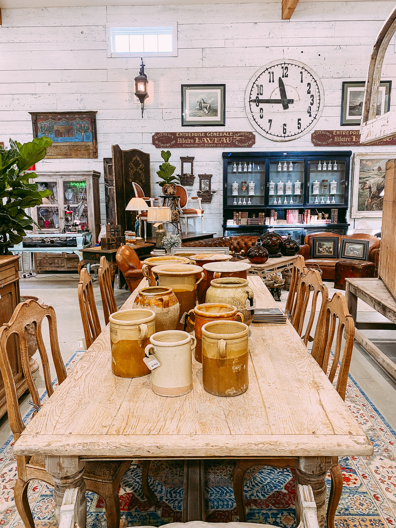 A Guide to Antique Shopping in Round Top, Texas